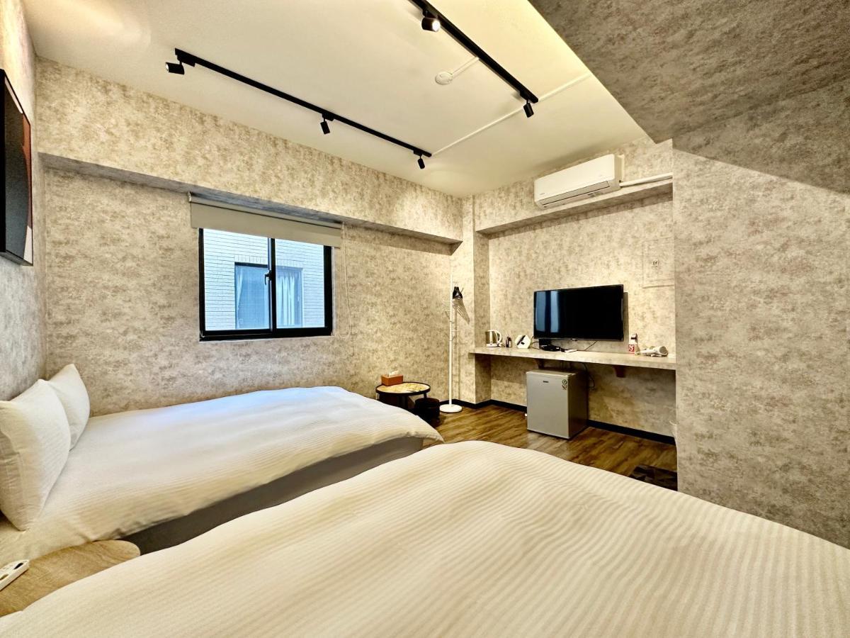 御旅 Inn Тайчжун Экстерьер фото