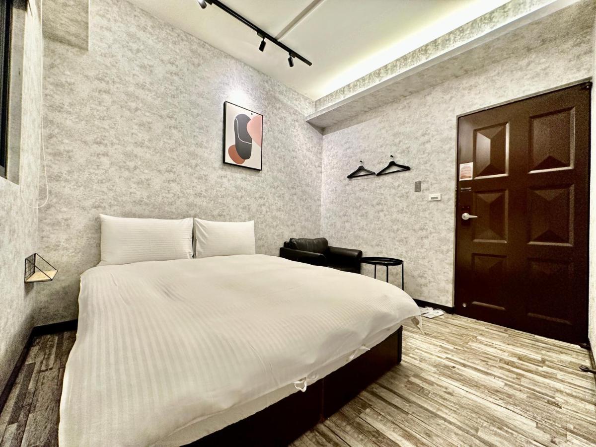 御旅 Inn Тайчжун Экстерьер фото